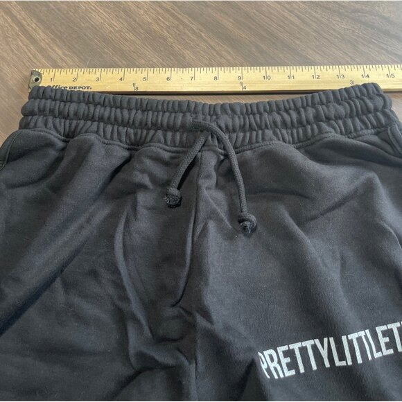 PrettyLittleThing Black Branded High Waist Runner Shorts Womens Size Medium - Picture 7 of 9